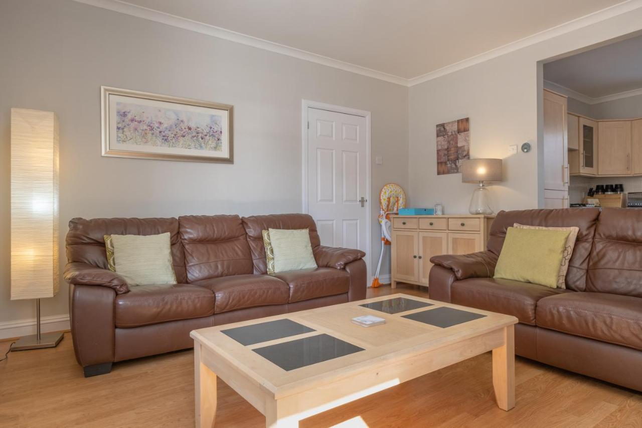 Stonehaven Ground Floor Home With A Spectacular Harbour View. ภายนอก รูปภาพ