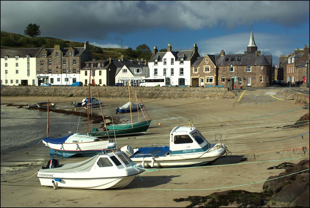 Stonehaven Ground Floor Home With A Spectacular Harbour View. ภายนอก รูปภาพ
